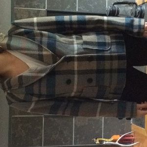 Adorable plaid jacket